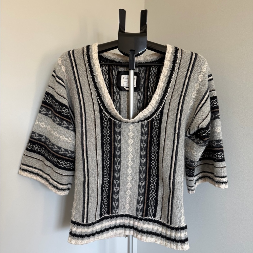 Old Navy | Aztec | Old Navy Aztec Black and White Patterned Sweater